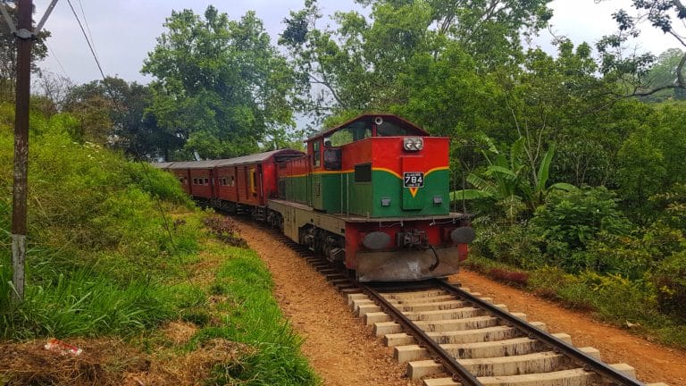 train route entre Haputale et Ella sri lanka