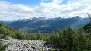 vue sur les montagne environnantes